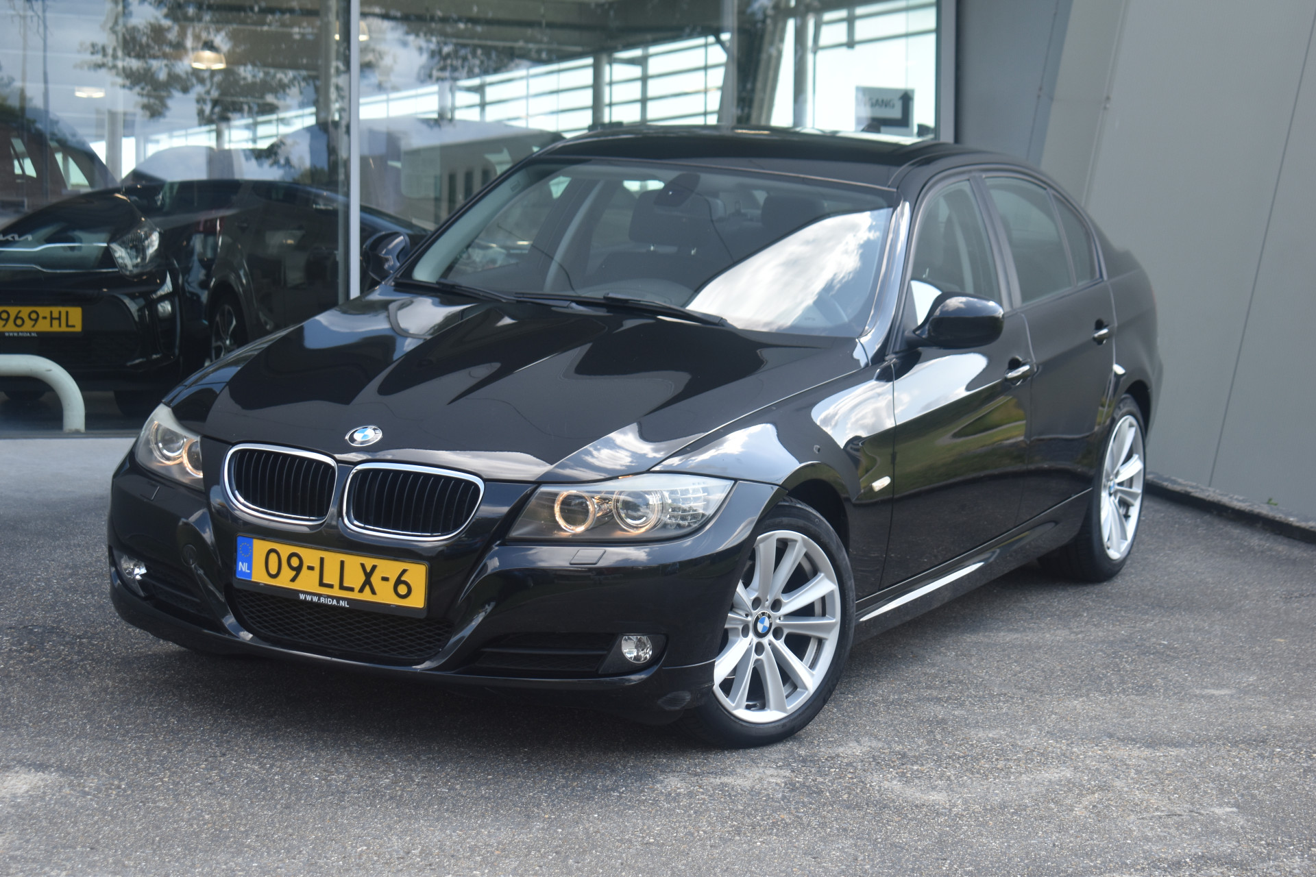 34530015-1.jpg