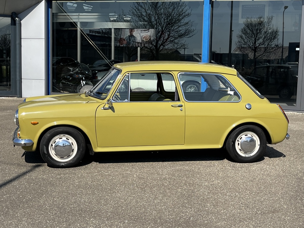 43906481-2.jpg