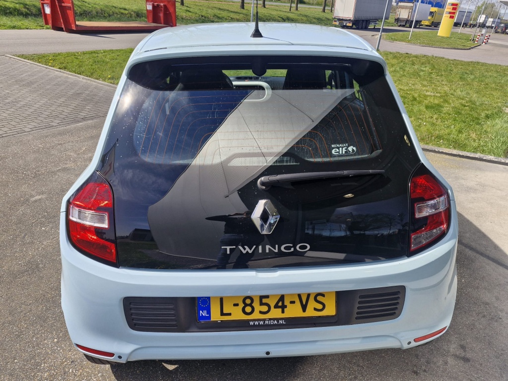43984834-4.jpg