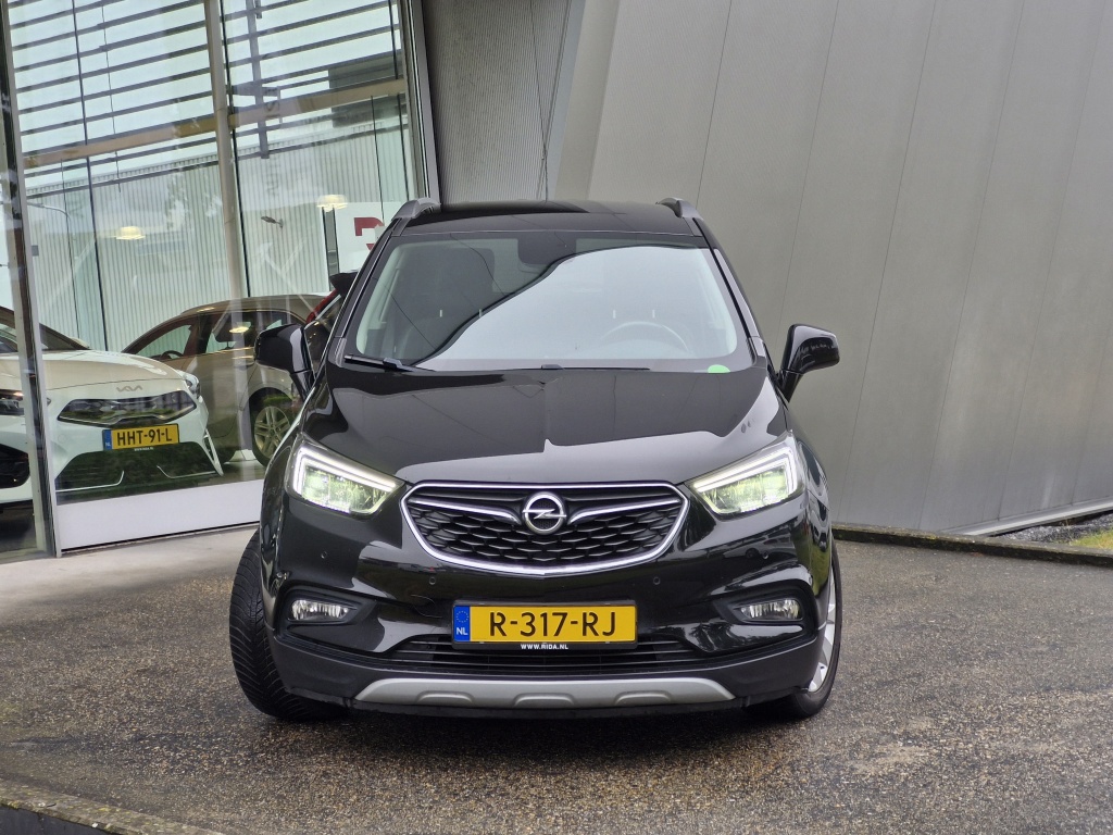 45224841-2.jpg