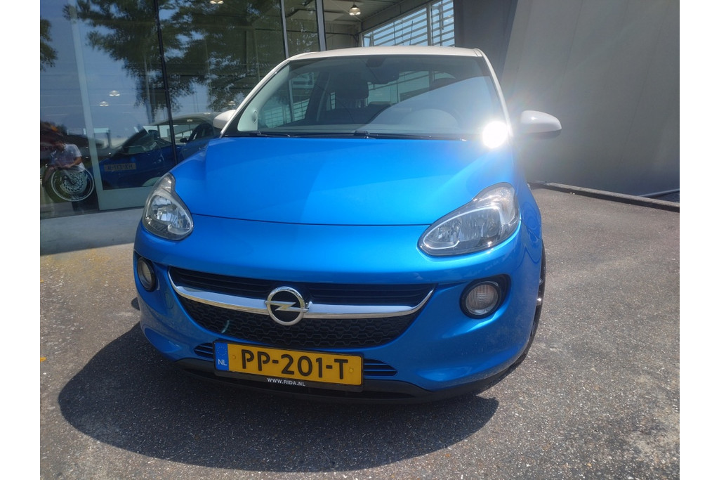 45807386-2.jpg