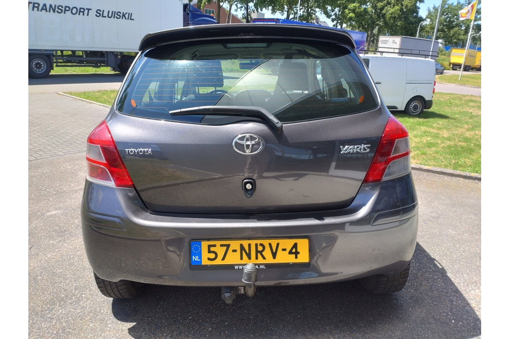 46448676-4.jpg