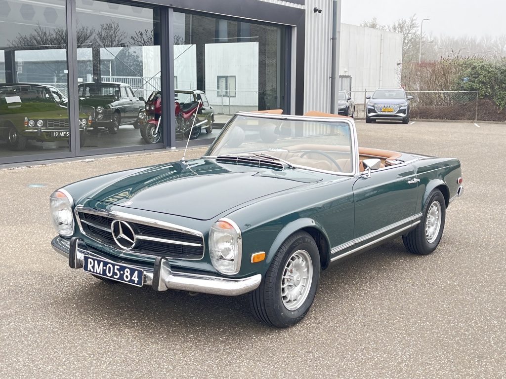 51886299-3.jpg